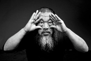 Ai_Weiwei_sig_428W