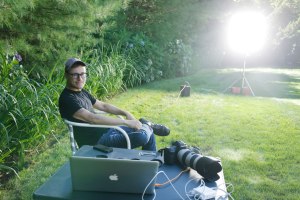 advertising photo shoot btw of assistant